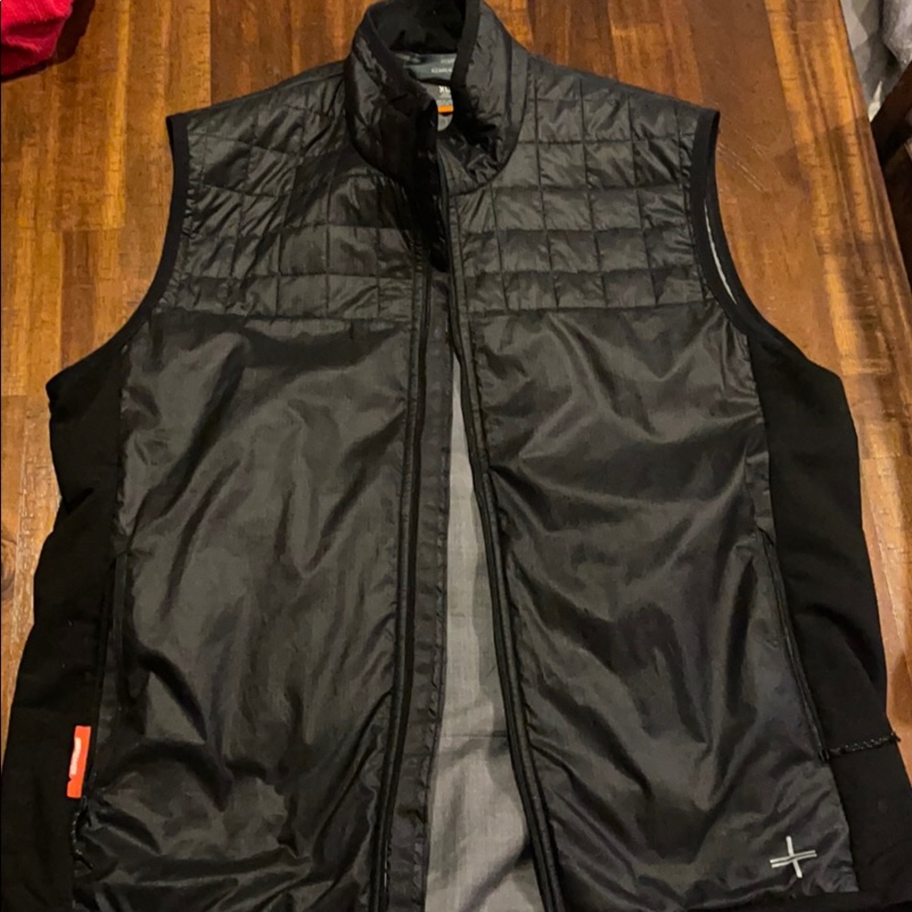 Ice breaker merino vest